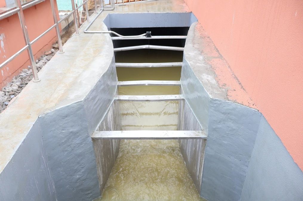 姜堰城區(qū)污水處理廠提標、擴建改造工程項目南區(qū)達標出水.jpg